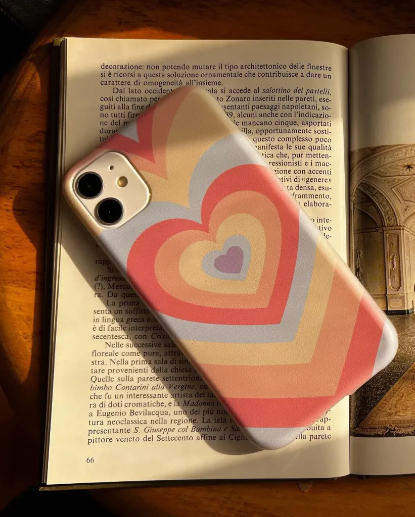 Colorful Hearts Pattern (IPhone, Slim)